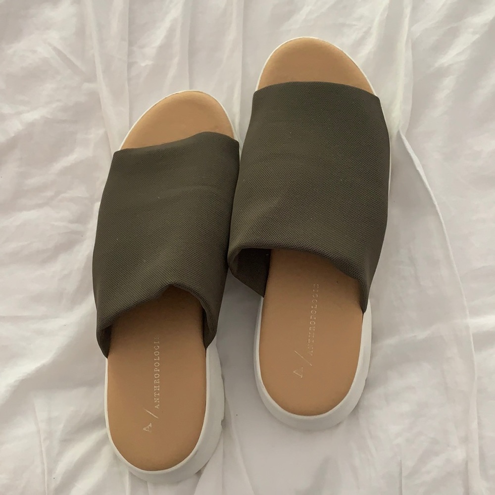 ANTHRO SOFT SLIDES. EUC!